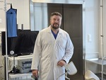 Главный внештатный гинеколог свердловского Минздрава Николай Потапов: «Любой симптом, смущающий женщину, требует оценки врача»